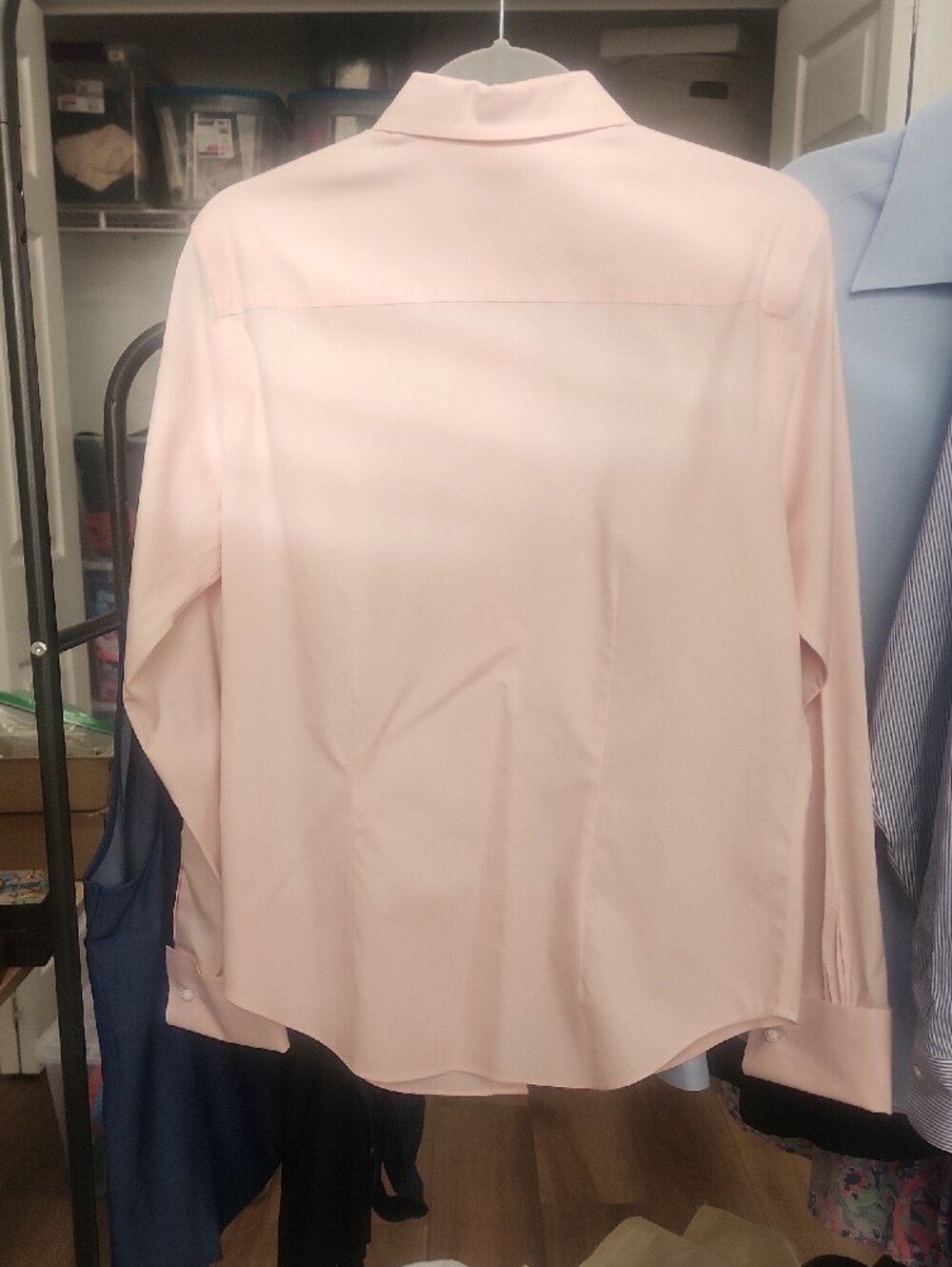 Womens NWOT Sz 10 BB Non-iron Semi-Fitted Lt Pink Dress Shirt - Picture 5 of 6